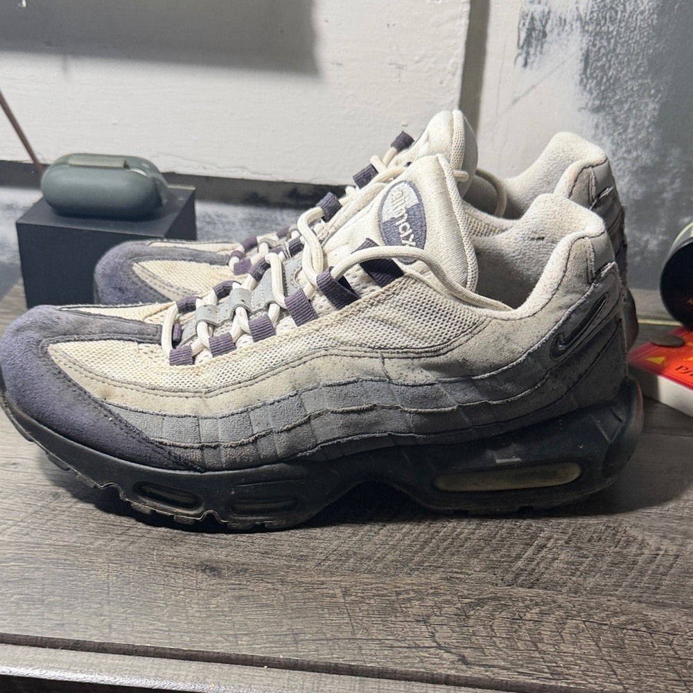 Nike Air Max 95 Gray and Cream Sneakers